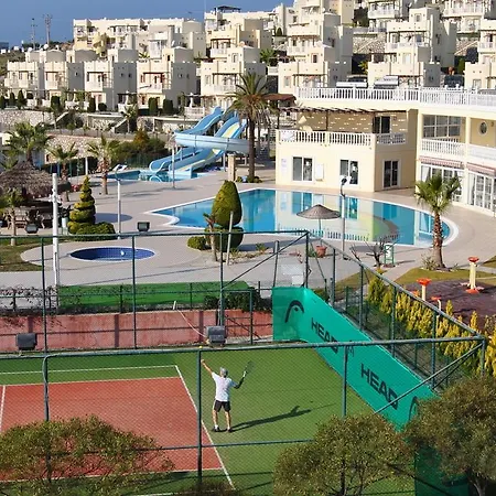 Evoteli Group Turquoise 4+1 Ozel Havuzlu Villa *