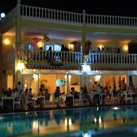 Evoteli Group Turquoise 4+1 Ozel Havuzlu Villa *