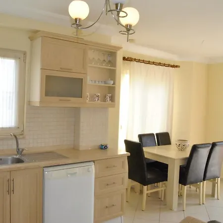 Evoteli Group Turquoise 4+1 Ozel Havuzlu Villa *