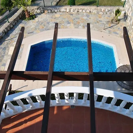 Evoteli Group Turquoise 4+1 Ozel Havuzlu *