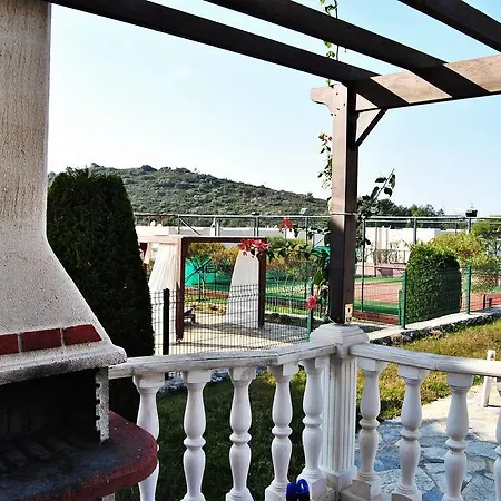Evoteli Group Turquoise 4+1 Ozel Havuzlu * Boğaziçi